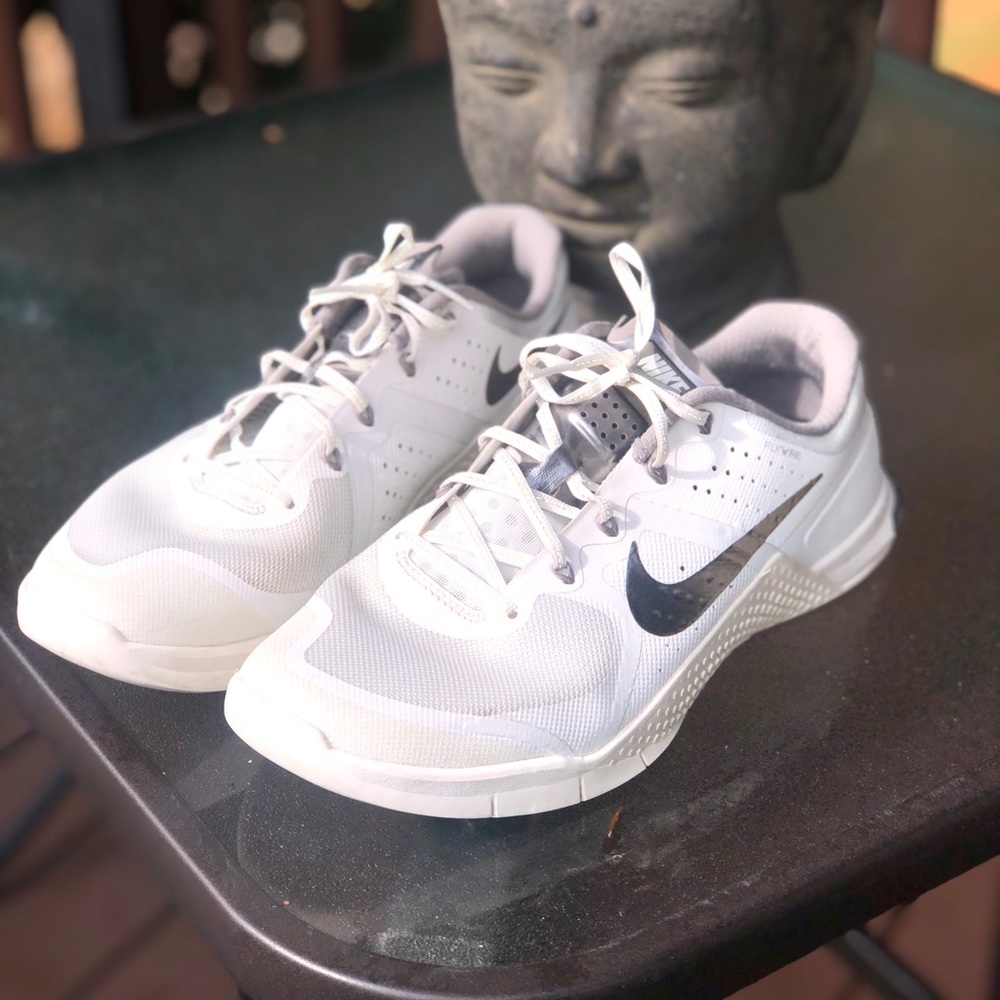 Nike Metcon 3 training shoes size 11 women’s